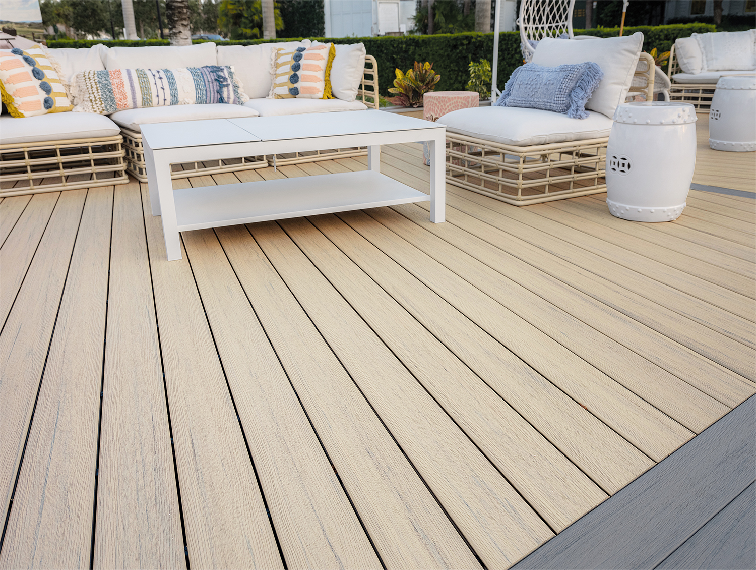 Pool Deck Materials Compared: Porcelain, Concrete Pavers, Natural Stone